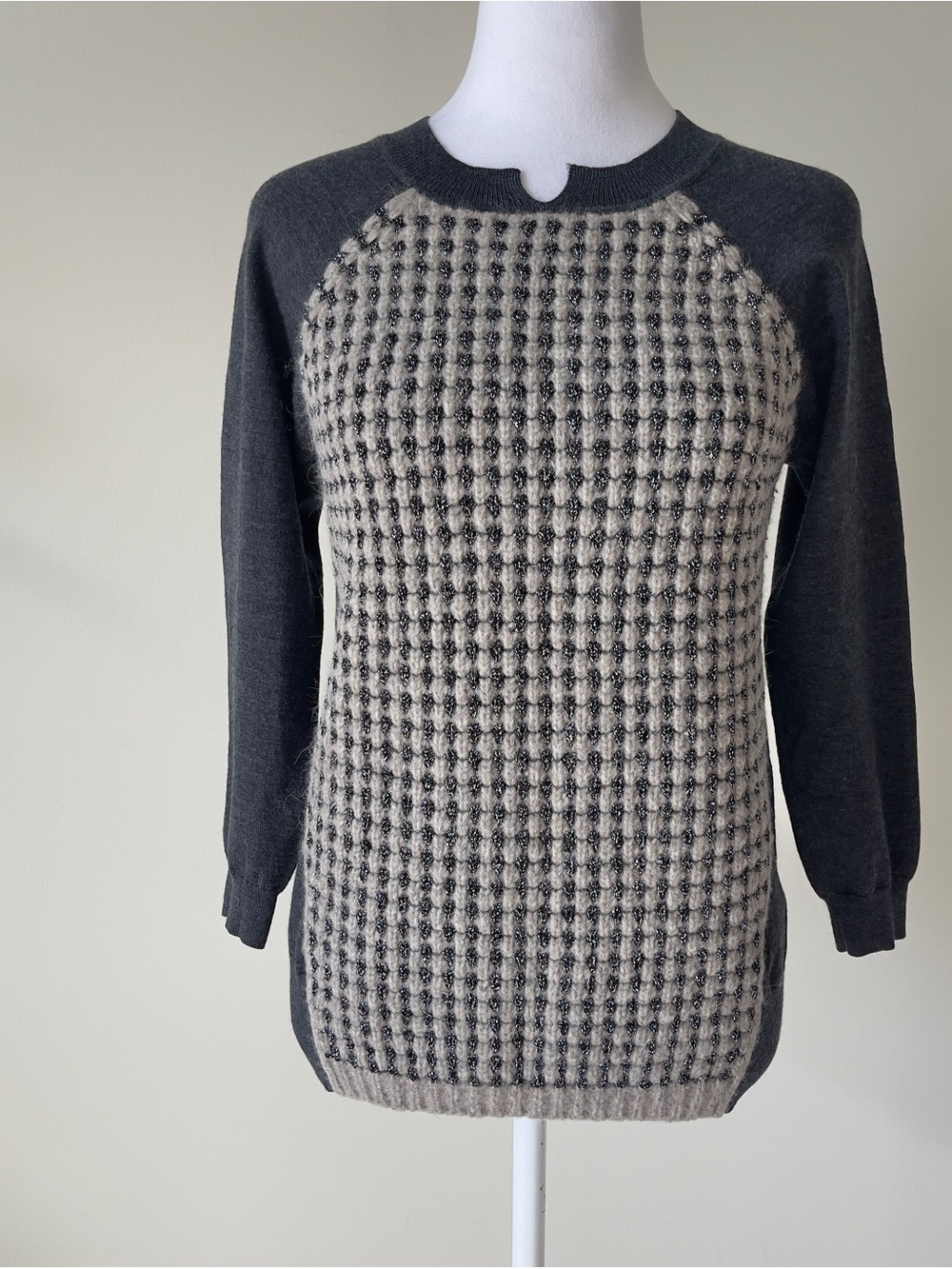 Karen Millen Charcoal, Gray & Metallic Houndstooth 3/4 Sleeve Knit Sweater EUC 2